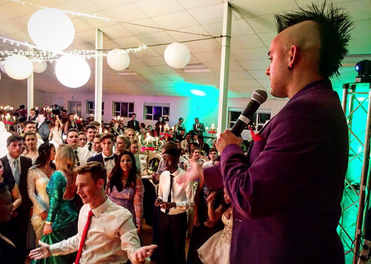 KFMza's tweet photo. What would you do for #KDay2017 tickets? @carlwastie will make you dance!! #KFMWhaleFest #KFMLife #HermanusHighSchool https://t.co/yNBhM40tKe