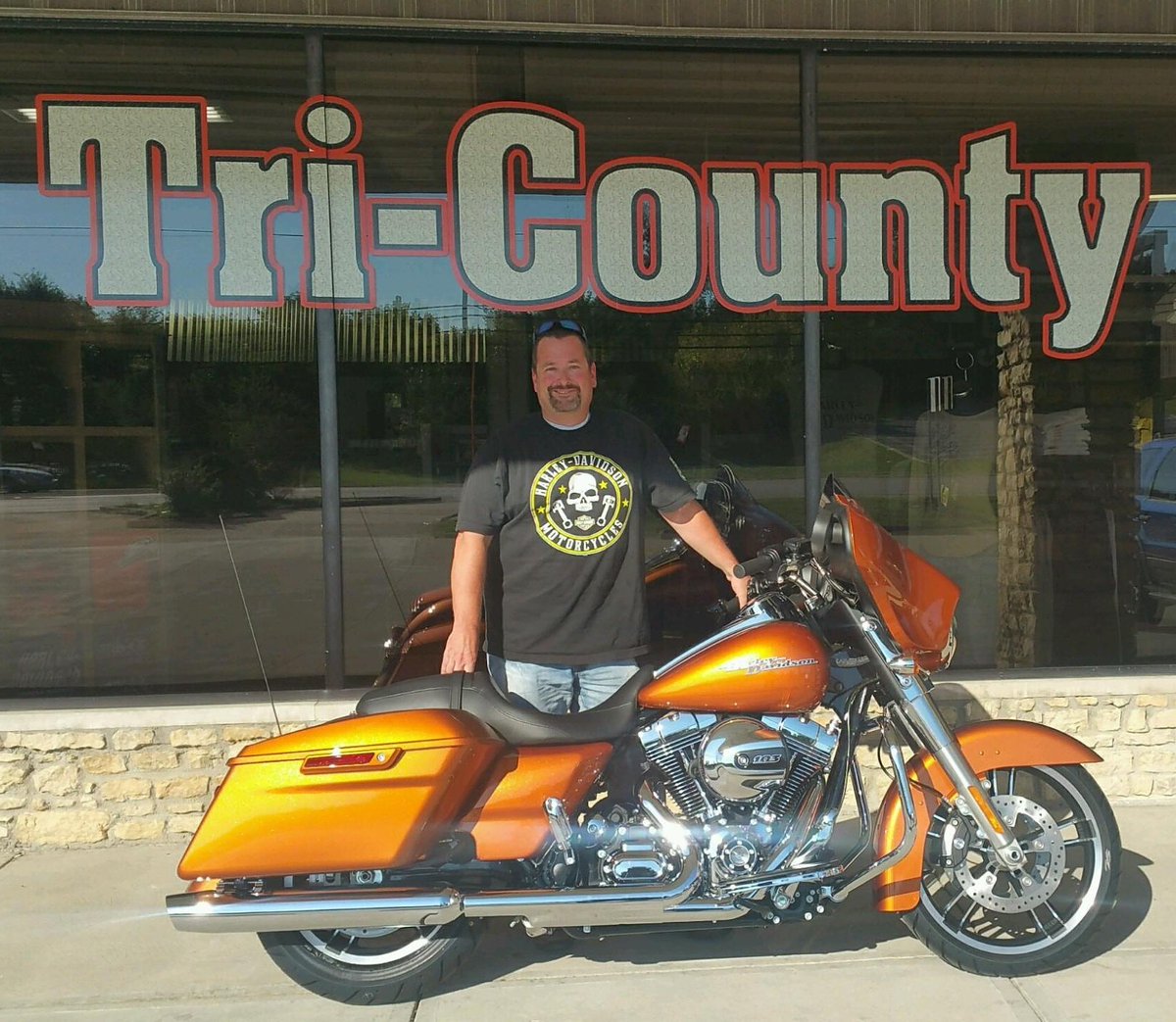 TriCountyHarley's tweet photo. Congratulations to Mike Strobl on the purchase of his new FLHX! Welcome to the family! #tricountyharleydavidson #flhx #liveyourlegend https://t.co/wDHHhmZX3x