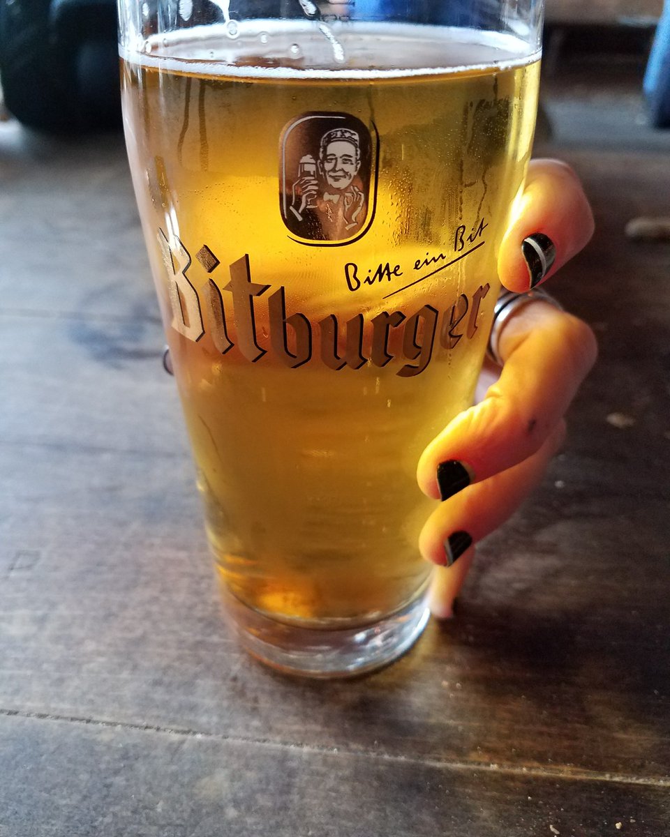 We're at the Albany Biergarten...where the hell are you? Get down here and hang out!

#booze #bitburger #chillinwiththehomies #upstate