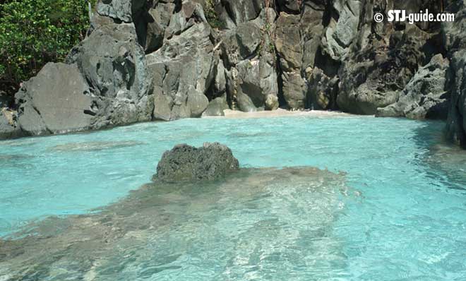 StJohnGuide's tweet photo. Have you been to Mermaid’s Chair? Read all about it here https://t.co/tEr9vTc9AS #stjohn #usvi #mermaidschair https://t.co/U6hB3Bm3ox