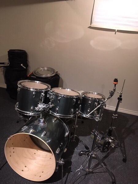 PascucciAudio's tweet photo. I am selling one of my kits!! 6- piece Tama Swingstar https://t.co/wlhkQEYWT7 https://t.co/iCE2GnxXWp