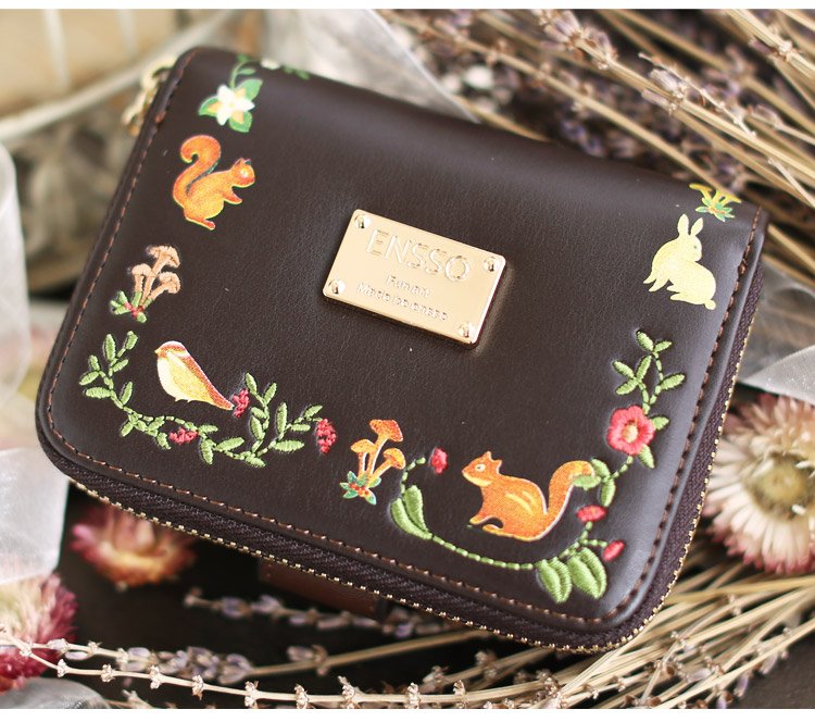 BeignetUnau_09's tweet image. *RT한분 추첨*
9일 마감 공구 및 선입금판매. 숲속친구들 자수지갑
기간: 2016.10.01-2016.10.09
가격: 18,000원 (+3,000원)
상세정보 및 폼좌표: blog.naver.com/judah_dosoldo/…