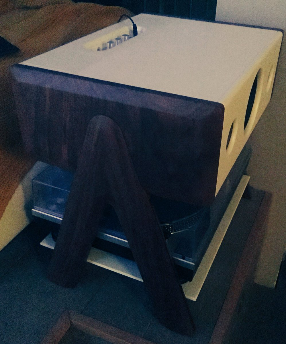 barkette's tweet photo. Je l'aime mon CUBE. #Laboiteconcept @LaBoiteConcept https://t.co/FFdVwiMu1P