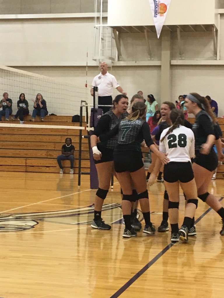 JeffreyMEisen's tweet photo. @UMO_WVB wins 3-0! #GDTBAT https://t.co/1j23OAkeOS