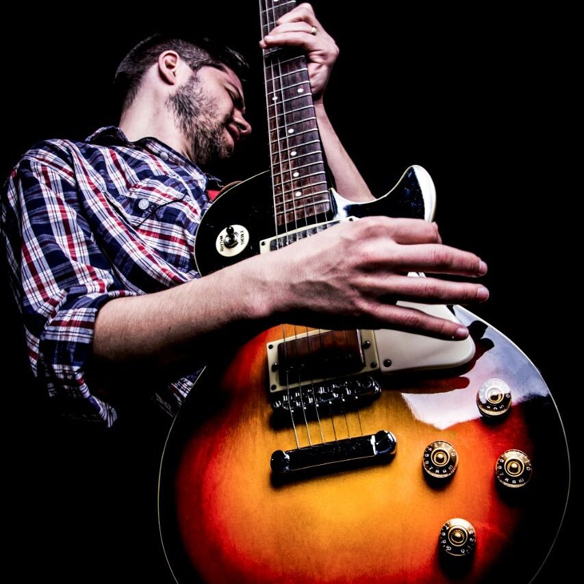 ivansalomonoff's tweet photo. Renovando la imagen. Fotaza de Lolo Garay #2016Rock #ivansalo #sesión https://t.co/R2caxp7Hn2