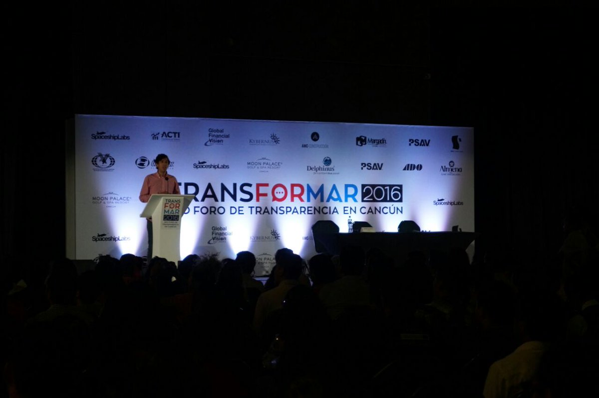 macronews's tweet photo. "Quitar el fuero, primer paso para acabar con la corrupción" @pkumamoto en #Transformar2016 #SoyTransparente @c1transparente https://t.co/0e5x6Roq7C