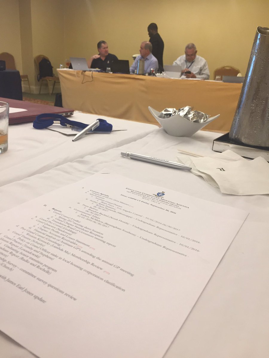 ECundergradreps's tweet photo. Kicking off our EC meeting in St. Louis for the weekend! #FindItHereFindItNow https://t.co/1MplDE8GE7