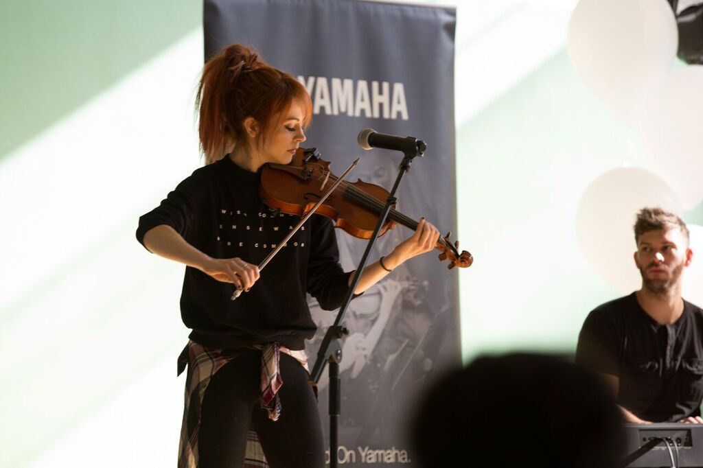 StringsMagazine's tweet photo. Yamaha Announces Music Essentials Program with Lindsey Stirling Performance https://t.co/cKGTeR7XXq @YamahaStrings @LindseyStirling #violin https://t.co/4B2ZxOrDak