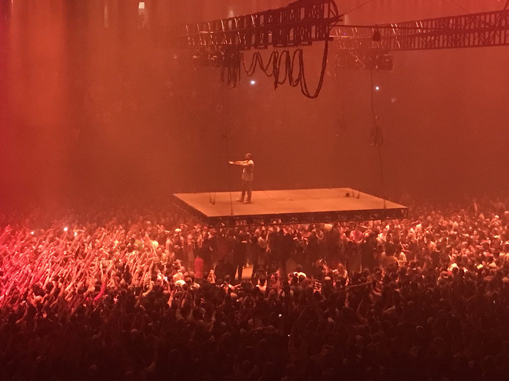 rcantonini's tweet photo. nothing will ever compare @kanyewest @TeamKanyeDaily https://t.co/DCV58SHzwb