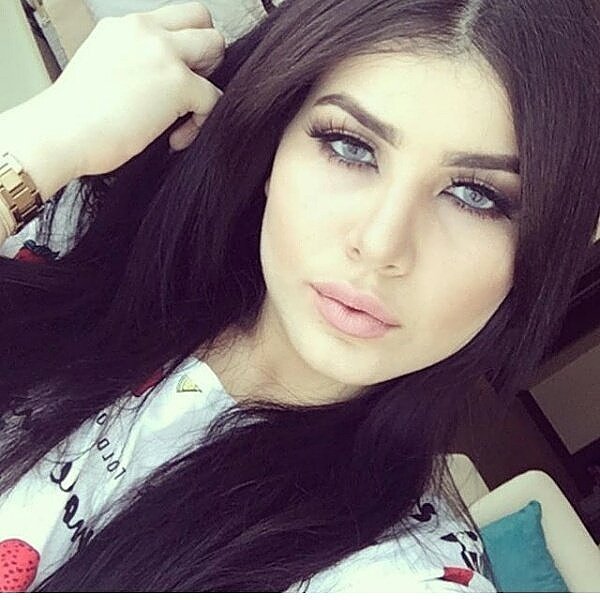 I vote for #HananeElKhader for #TBworld2016 
#TBworld2016_HananeElKhader
@DTopbeautyworld
