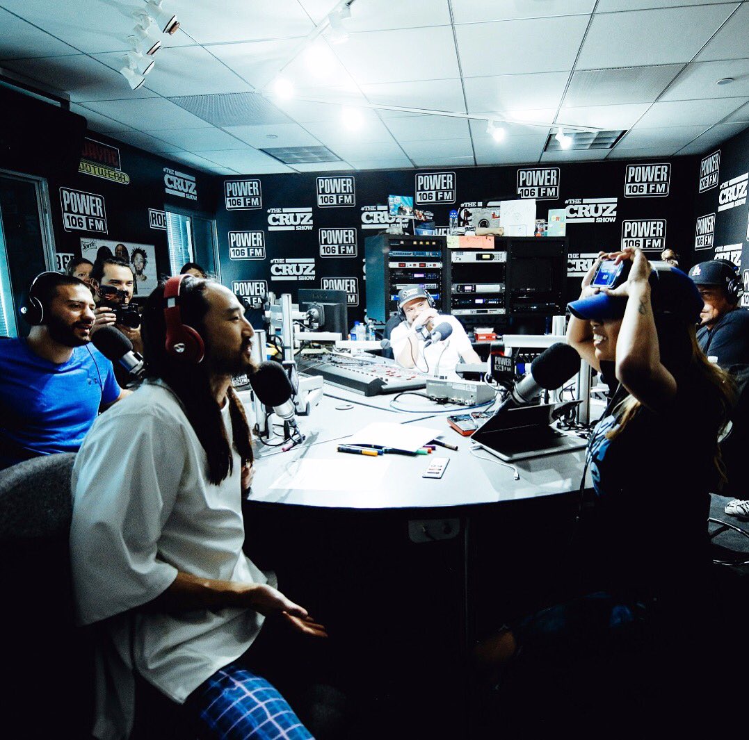 Visited my LA peeps at @Power106LA @TheCruzShow @KrystalBee https://t.co/Di9ASEtpW4