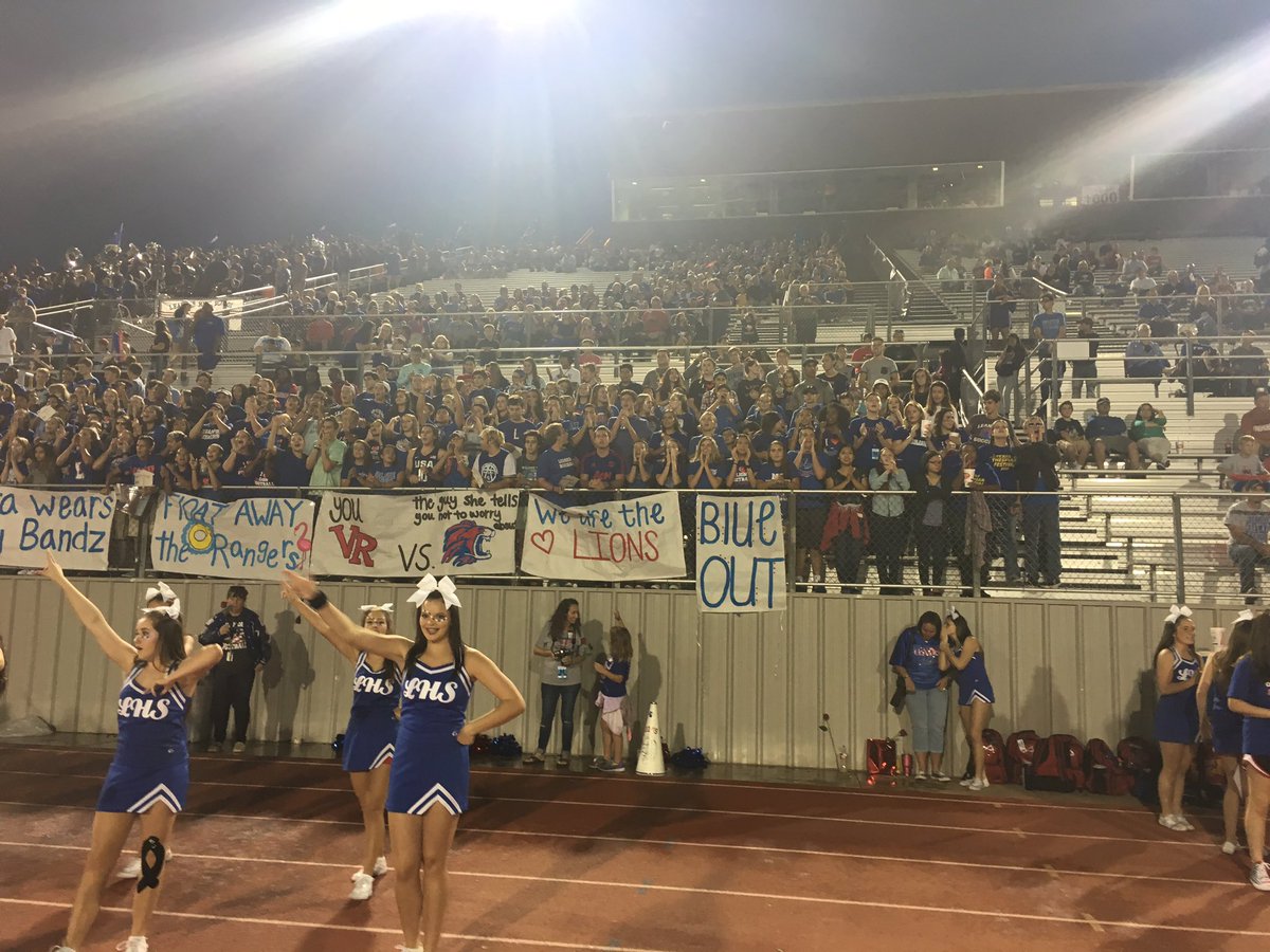 ArtAcevedo's tweet photo. Gotta love @LeanderLionsFB! They support their teammates &amp; our guardians in blue.  Thank you Lions for a memorable night! #ThumbsUp4Blue https://t.co/wBnst0fOnz