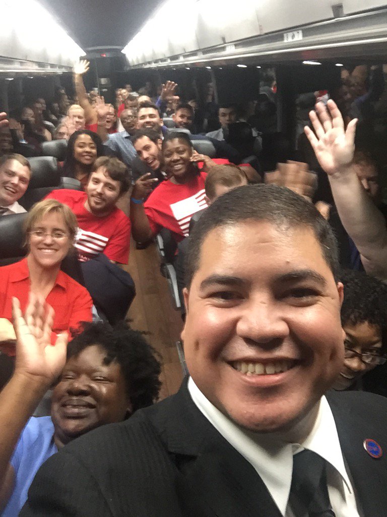 #SVALeads <a href="/studentvets/">Student Veterans of America</a> Team building exercise <a href="/JaredSLyon/">Jared Lyon</a>