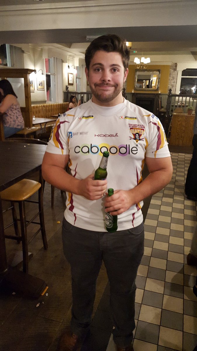ogsevens's tweet photo. Celebrating his @RfcIlkley debut tomorrow with double beers #YardYardYard https://t.co/oVJ7UBsxQt