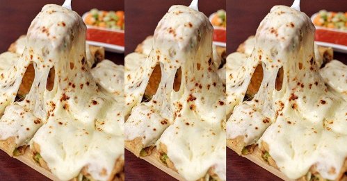 Cleo_Talitha's tweet photo. Sarapan pagi dg martabak telur keju mozzarella, da yang mau?
#bolatangkas
#338asikdotcom
#BolaTangkasTanpaDownload
#AgenTangkasTerpercaya https://t.co/18JroTkhbg