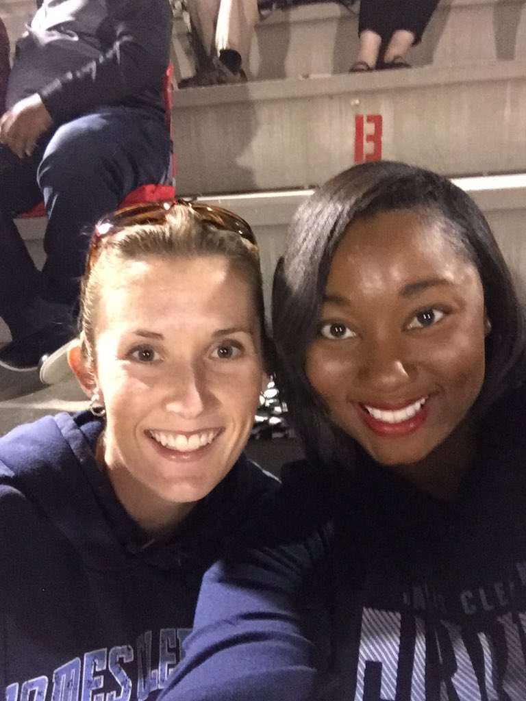MrsM_McLaughlin's tweet image. Hooray for Friday Night Football and great friends! ✈️#proudtobeajet #mcsconnect