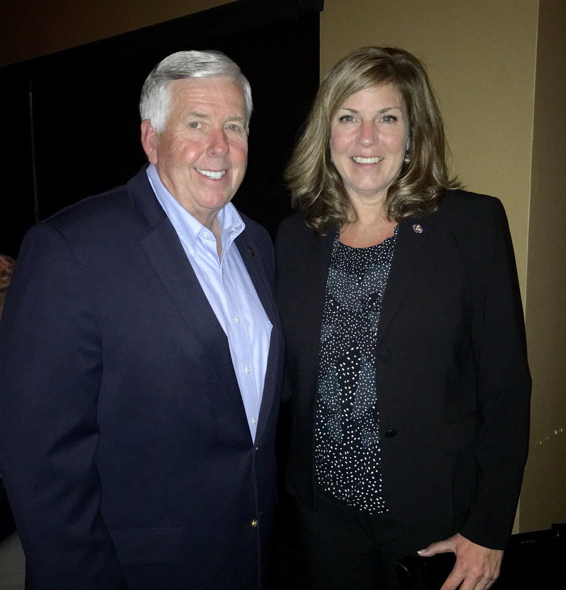 mikeparson's tweet photo. Good to be with St. Louis County @mopachyderms this evening. Great to see old friends &amp; make new ones. Let's win MO together! #MOLtGov #MOLG https://t.co/d9iUuZb9P9