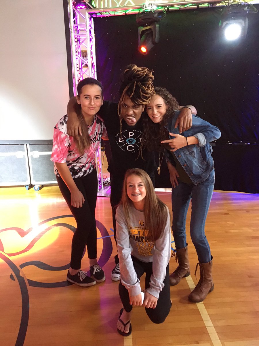 hlsmith016's tweet image. Assembly today was "epic" 😝😝