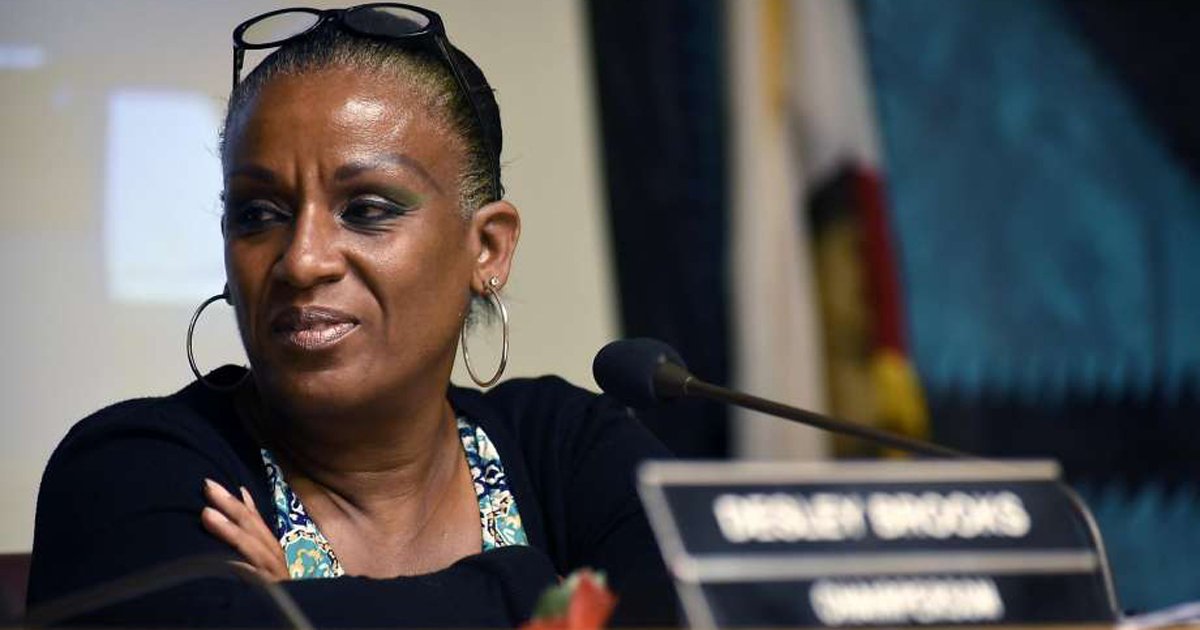 Oakland’s Desley Brooks goes to war with City Council colleagues. via @rachelswan