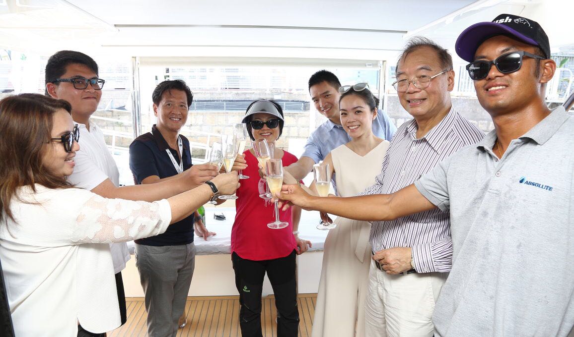 AbsoluteYachtHK's tweet photo. #AbsoluteYachts made its presence in #HK #MarinaCove last Sunday. Thank you for coming! #60Fly #52Fly #45Fly #58Navetta #52Navetta #yacht https://t.co/ISYM0MBn1X
