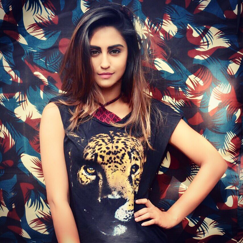 krystledsouza's tweet photo. I got the eye of the Tiger, a Fighter, dancing through the Fire 🔥 
'Cause I am a Champion and you're gonna hear me ROAR 🐯 https://t.co/YNGSyOtkcd