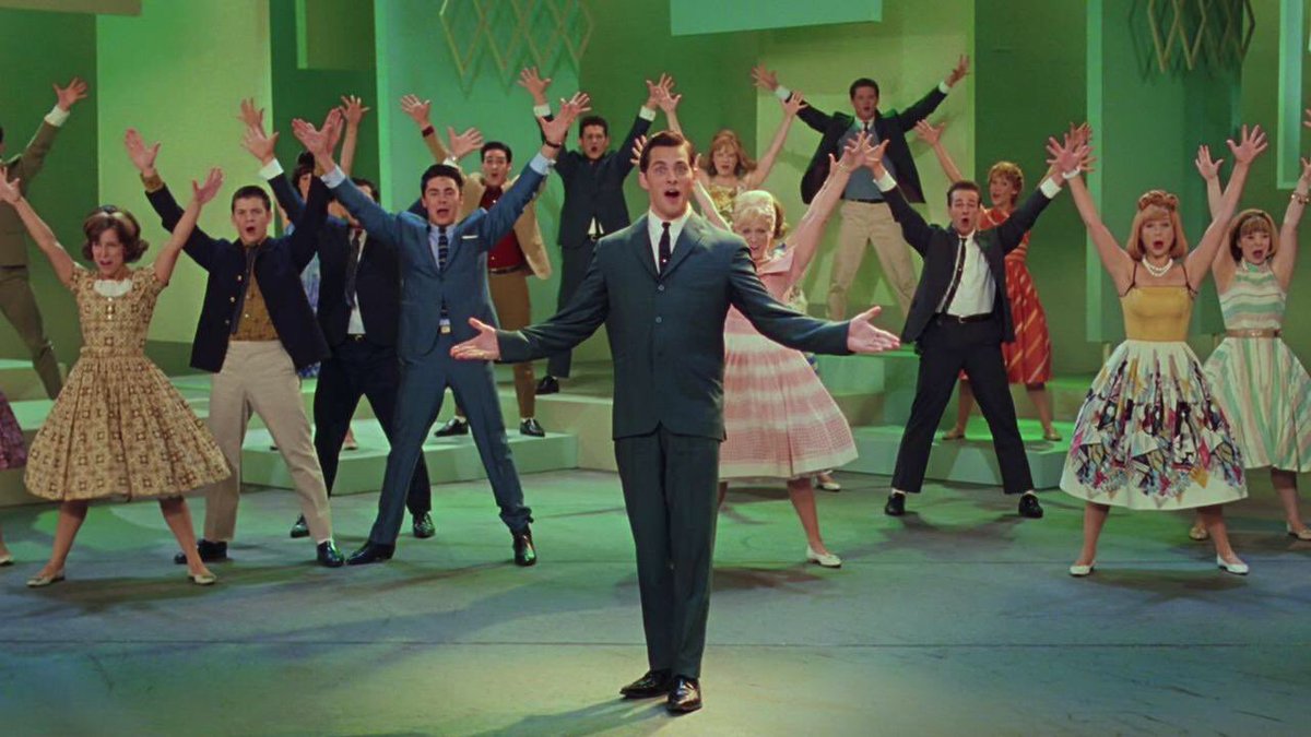 KW4NLUVR's tweet image. Hairspray 
- very important movie
- I love everything about its message of accepting everyone no matter what