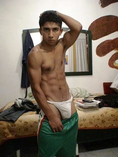 Palomas_etc's tweet photo. #chacalakzomejicano Buen bulto https://t.co/nzPhfJo145