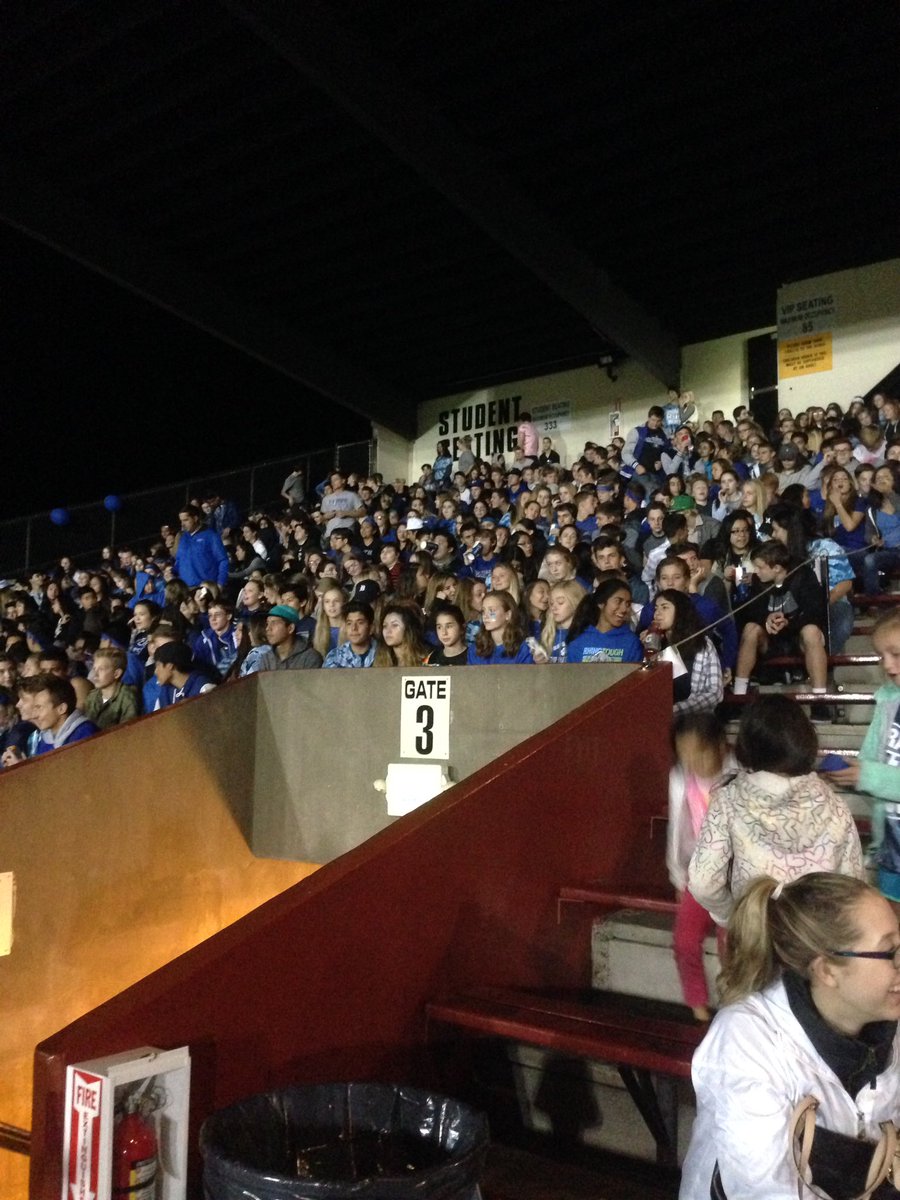 pj_happ's tweet photo. Students in the house. Resting at half time #smedfordhs #discosmhs #champssmhs #bachsmhs https://t.co/sA12WCp2fm