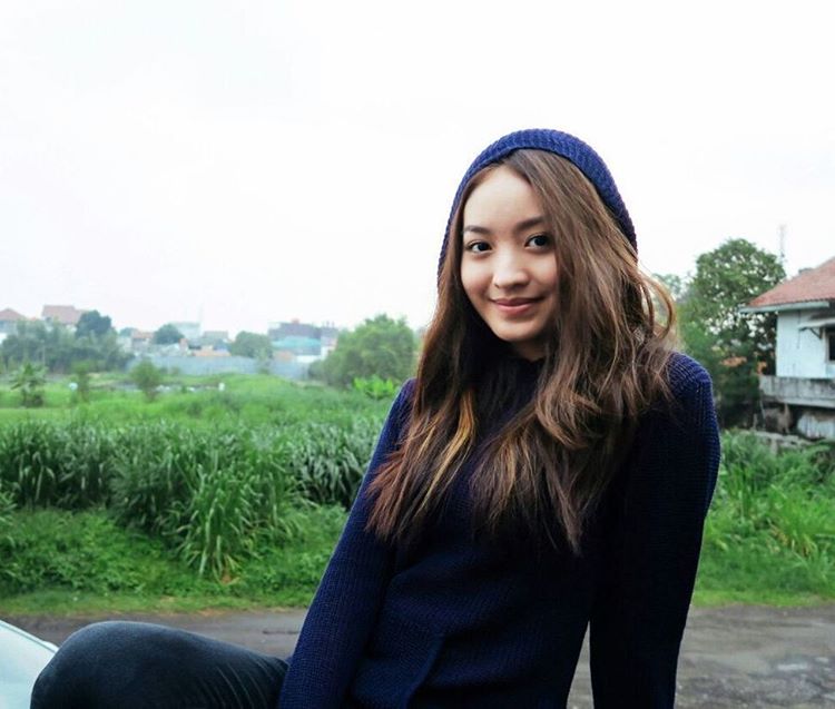 Hallo october... &amp; Happy weekend guys 😊