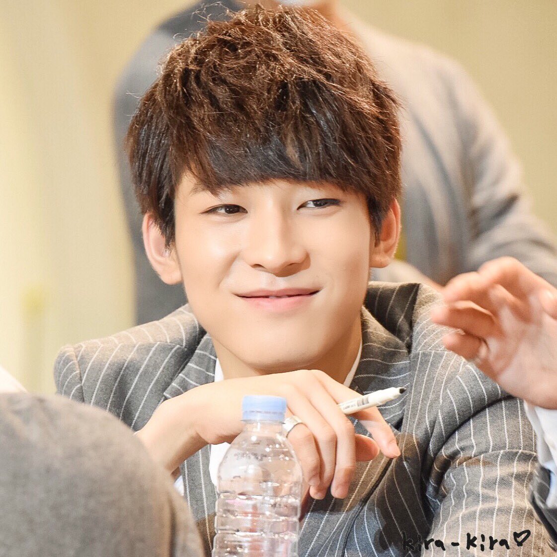 JKNM_1004's tweet photo. 원우야〜😚💕🎉#원우 #wonwoo  #정원우 #세븐틴 #SEVENTEEN @pledis_17 https://t.co/u510ZTo4YL