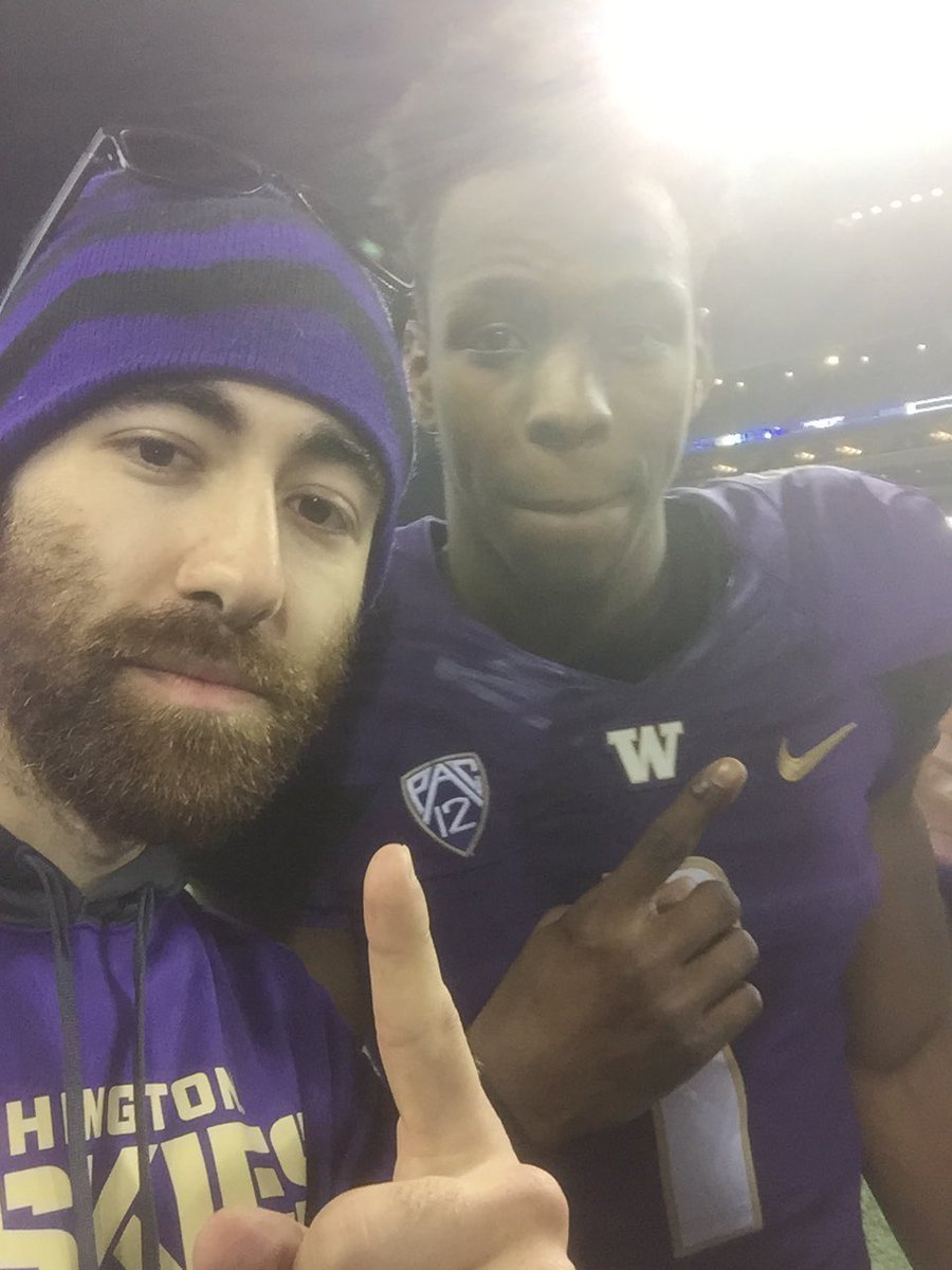 _ruelz's tweet photo. Best day ever https://t.co/gW1nRWuDwh