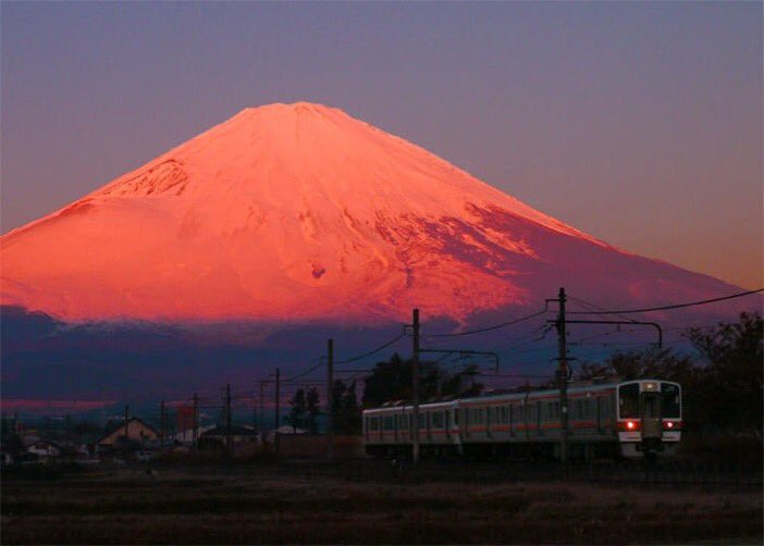 Ever Green Japan We Say The State That Mt Fuji Is Lighted Up With Sunlight In Red Fuji In A Summer Morning 赤富士 Japan Japon Ever Green Japan We Say The State That Mt Fuji Is Lighted Up With Sunlight In Red Fuji In A Summer Morning 赤富士 Japan Japon