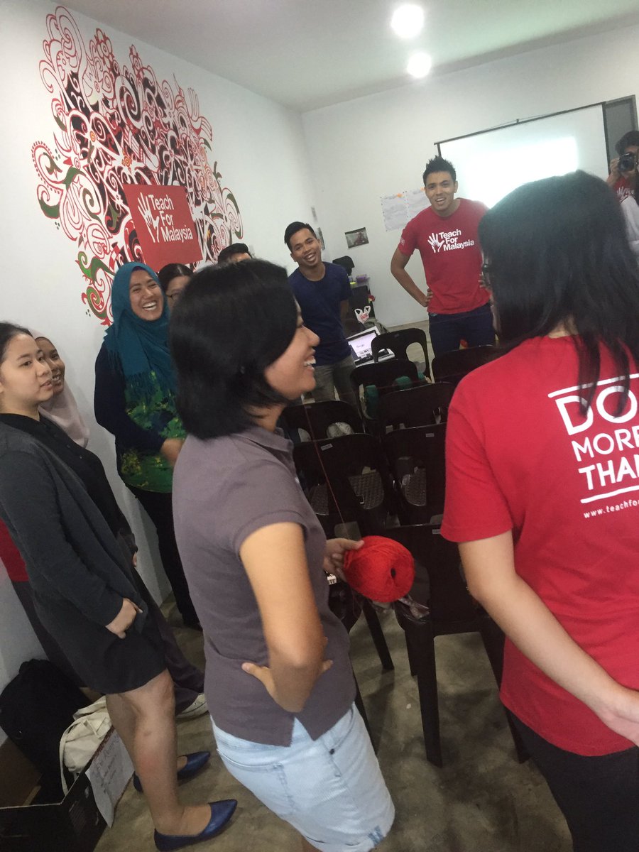 DNWan's tweet photo. First activity: Fellows and Staff test how well they know each other @TeachForMsia #TFMEast #2015cohort https://t.co/ciM2WHvEs1