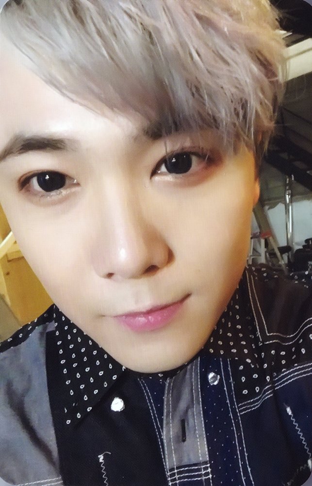 ___Hooooong___'s tweet photo. #FTISLAND #wheresthetruth Scan 57P https://t.co/vBAtRbvGWs https://t.co/LbMYYFDvn5
