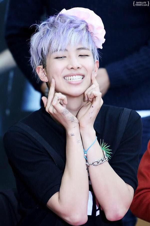 ligiacornia's tweet photo. We're rooting for you Namjoon! Brazil loves you! @BTS_twt #RestWellNamjoon #GetWellSoonNamjoon #RestWellSoonNamjoon https://t.co/q8onjlUtFx