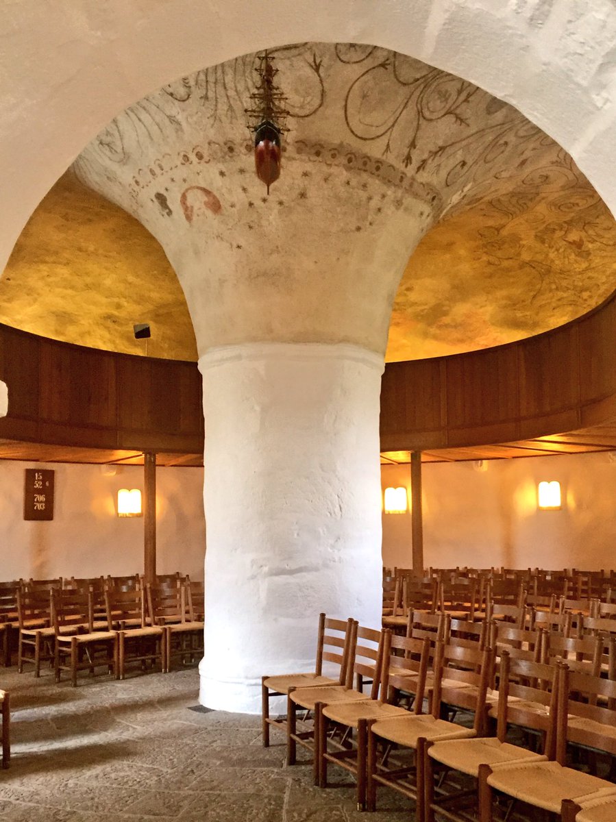 LineMBonde's tweet image. Round church, nave #medieval #architecture #tracingthecode #medievalarchitecture