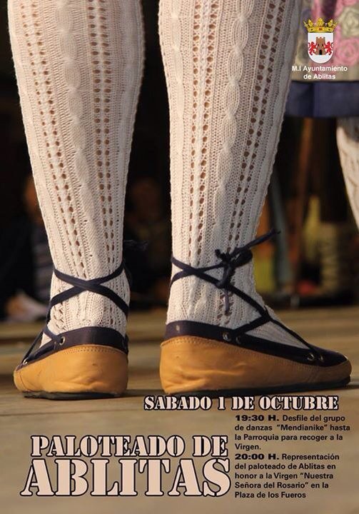 Mendianike's tweet photo. Ya estamos en nuestro paloteado!! #paloteadoablitas2016 https://t.co/Lv06wumAxn
