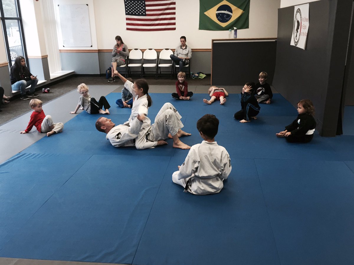 MLUBJJ's tweet photo. Saturday Morning Pre-Jitsu. https://t.co/X7aaU6kkVw