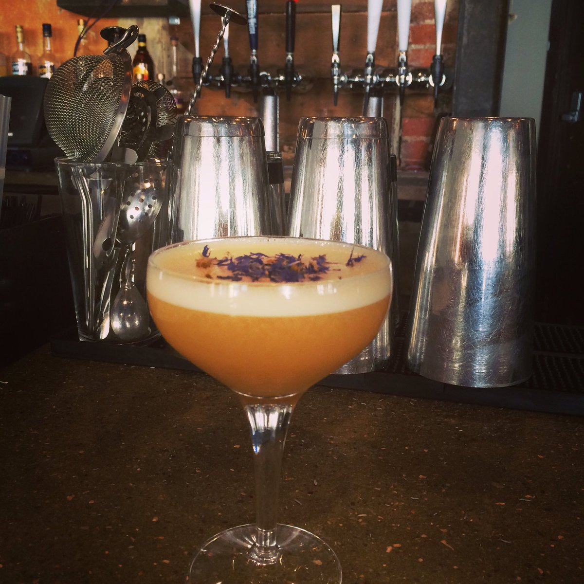Rise and Shine #London! £6 #cocktails until 8pm #awesome!