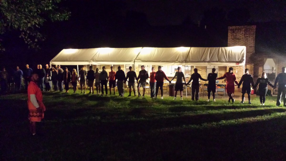 EEpenesa's tweet image. It don't matter win or loose our Edwardsville lil family give thanks to our heavenly father for his love &amp;amp; protection to our Team #TheVille