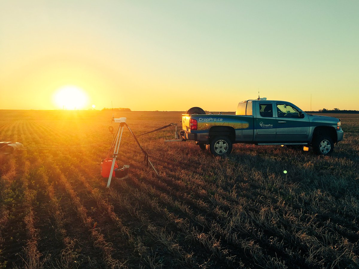 MDallman370's tweet photo. The field might be a slip and slide, but I'll take a view like this any day. #SWATMAPS by #Creelman,Sk today. https://t.co/w6wrZtaHU8
