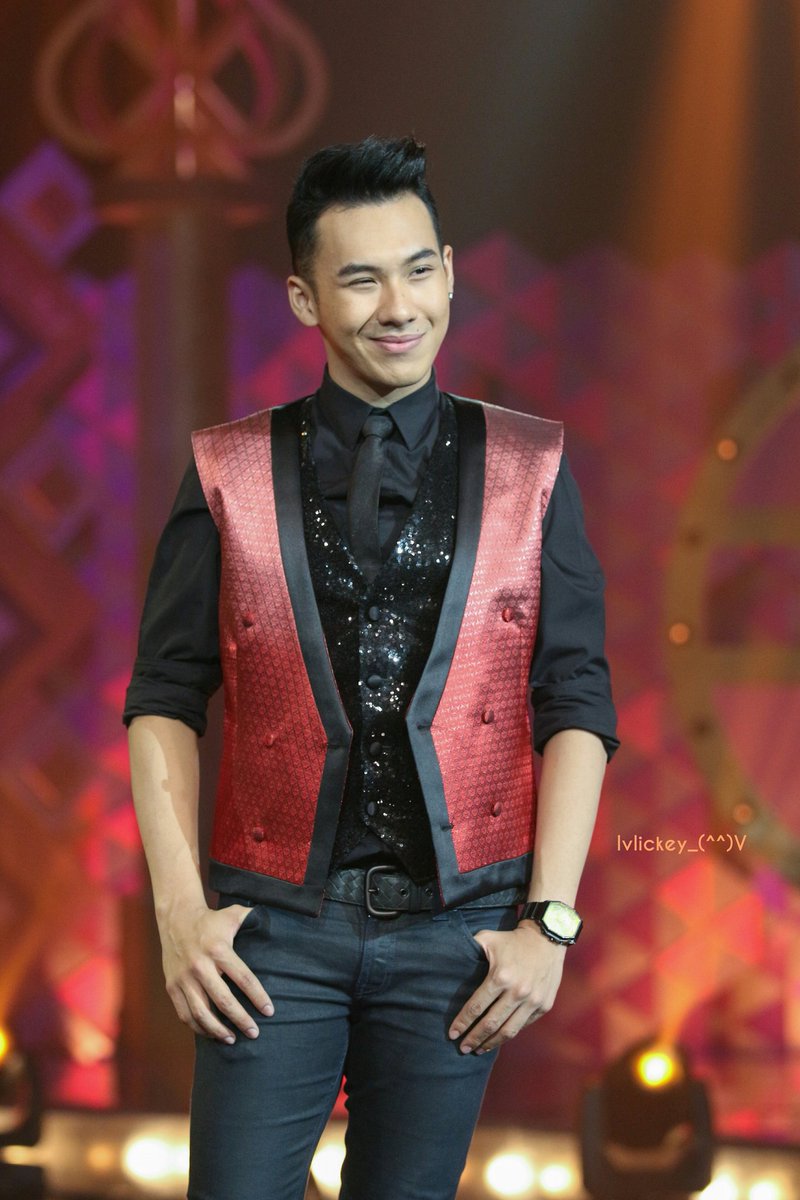 เห็นเขาลงกันแล้วเลยลงตาม 😂
#gunnapat <a href="/gamthestar/">Real Gam Wichayanee</a> <a href="/spywalker/">Dome Dream ;)</a> <a href="/Tum9_Warawut/">วราวุธ โพธิ์ยิ้ม</a> 
#4โพดำ #4โพดำการละคร