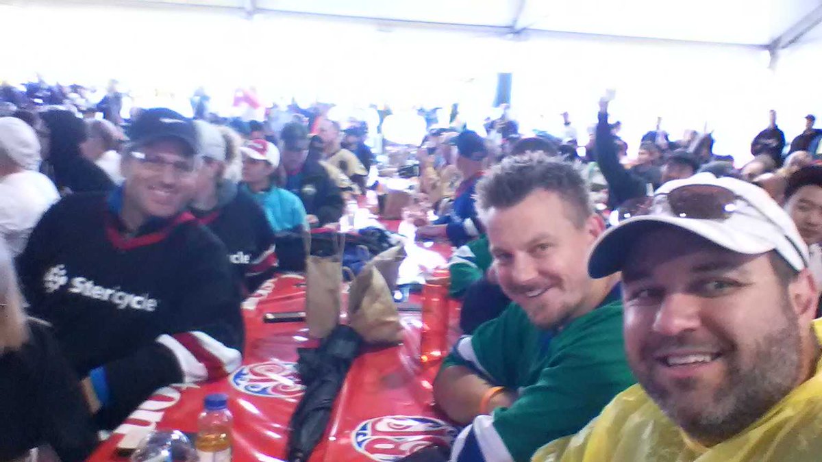 justinsimard32's tweet photo. @Stericycle_Inc @Shredit enjoying the #bagpipes #OpeningCeremony for @RoadHockey #GameOnCancer @AndrewLenardon https://t.co/qjtwDMpIzo