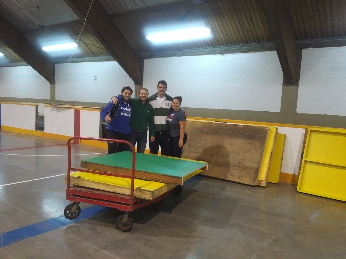 Waterloo_Rugby's tweet photo. Setting up the @kw_oktoberfest hall for one of our biggest sponsors @lckitchener their support helps us operate!  #AltesMunchenHaus https://t.co/b3SeQQe2Jx