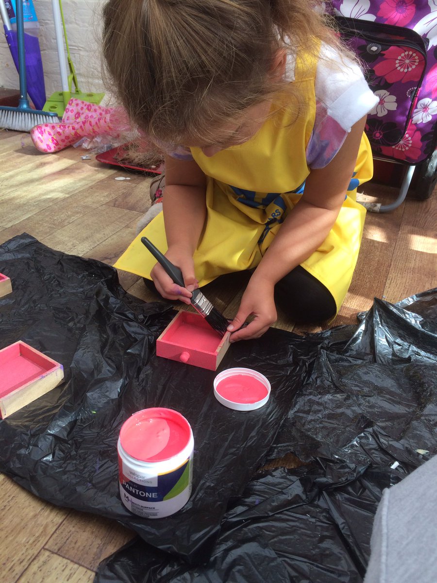 Squidgeandme's tweet photo. @ValsparPaintUK  Squidge is giving the sweet little draws a second coat of #paint https://t.co/6UvUXRGlk6