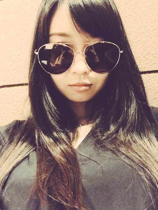 友達のサングラス大きすぎぃ🕶 https://t.co/OWKQYef5ki