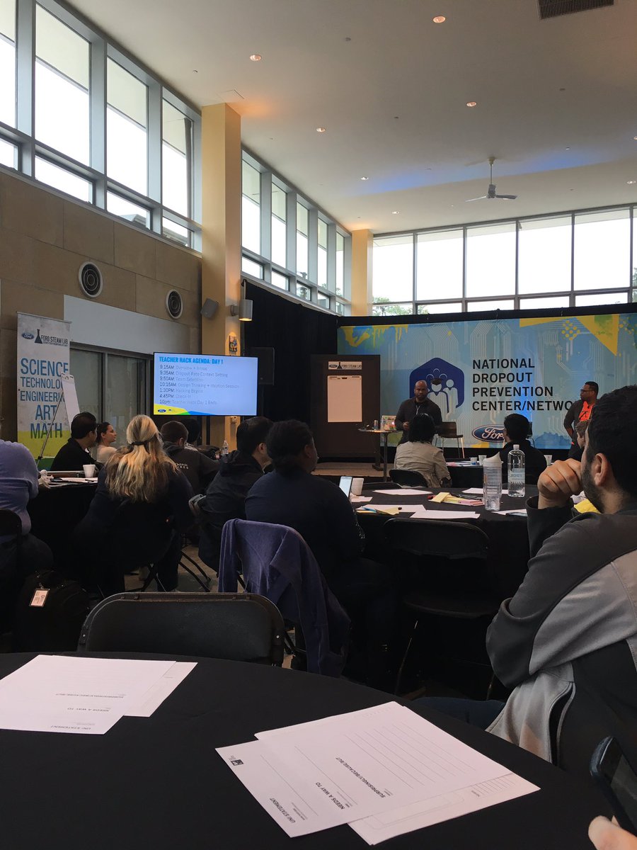 wwcsCS's tweet image. Time to get started!!! #fordSTEAMlab