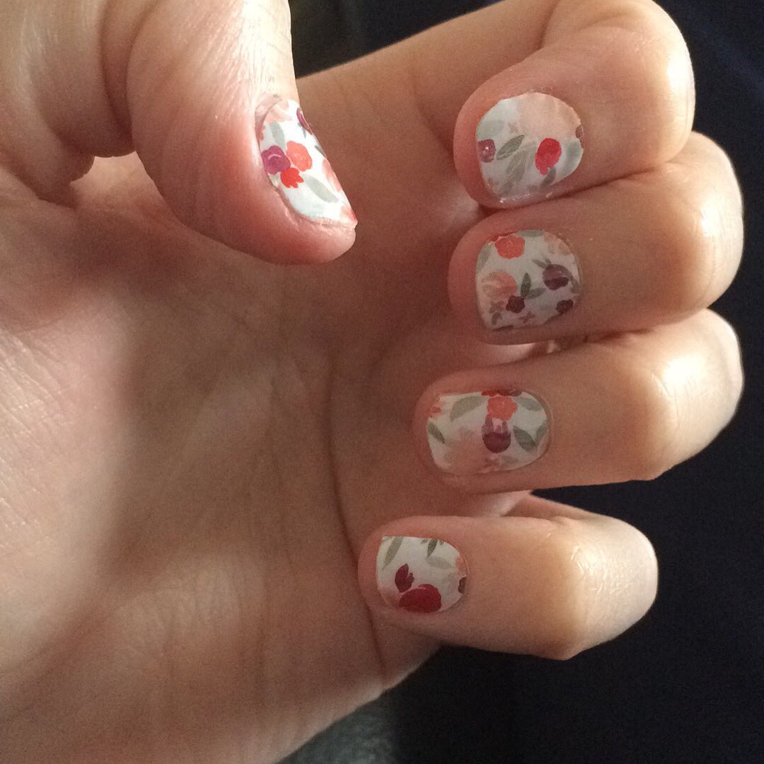 New month new nails #jamberry #jamsquad #vickyfreemansjamberrycraze