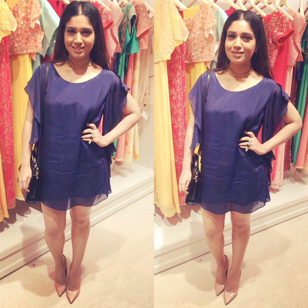 yrftalent's tweet photo. Captured at a store opening, @psbhumi looks beautiful! #Style #Love https://t.co/aCqlZvMwit