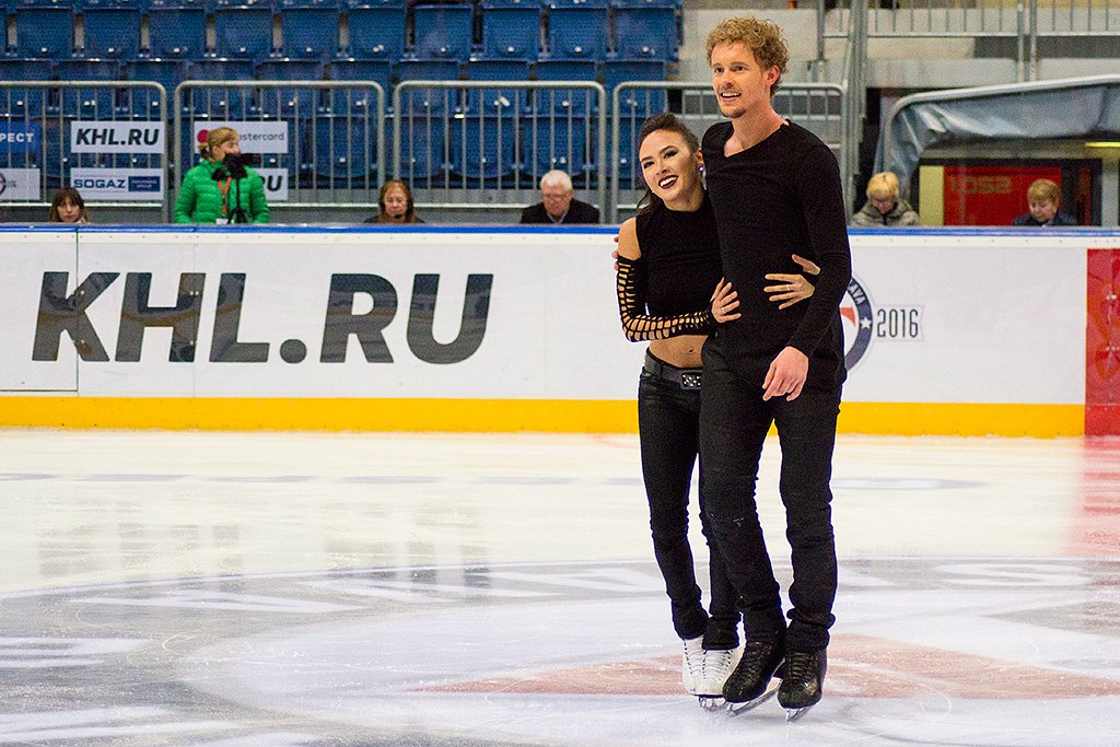 Мэдисон Чок - Эван Бейтс / Madison CHOCK - Evan BATES USA - Страница 6 CtrBC5MWIAAIQ0g